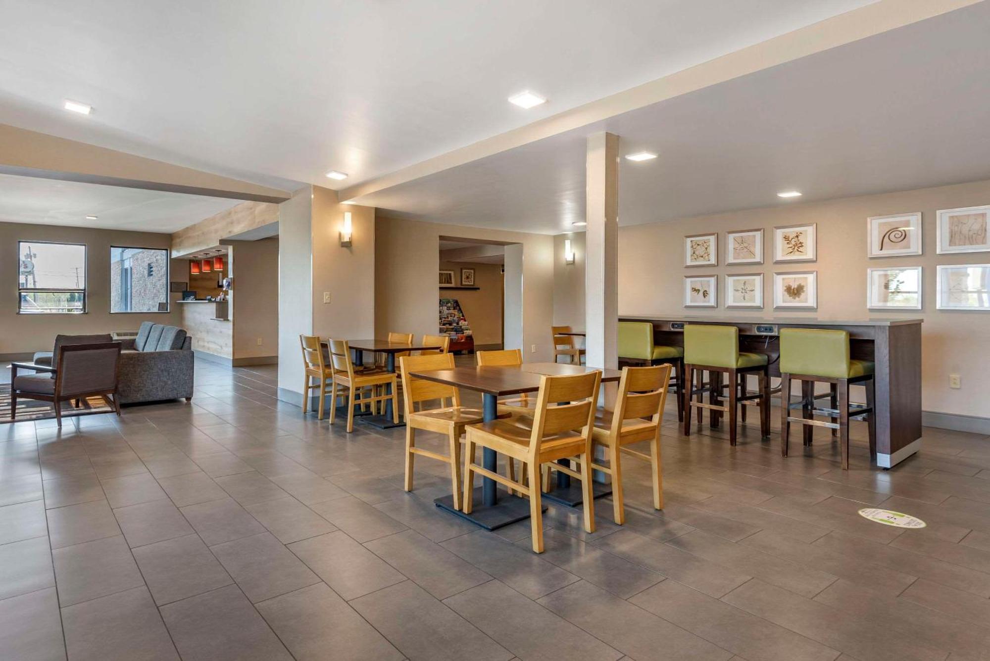 Comfort Inn & Suites Liverpool - Syracuse North Eksteriør billede