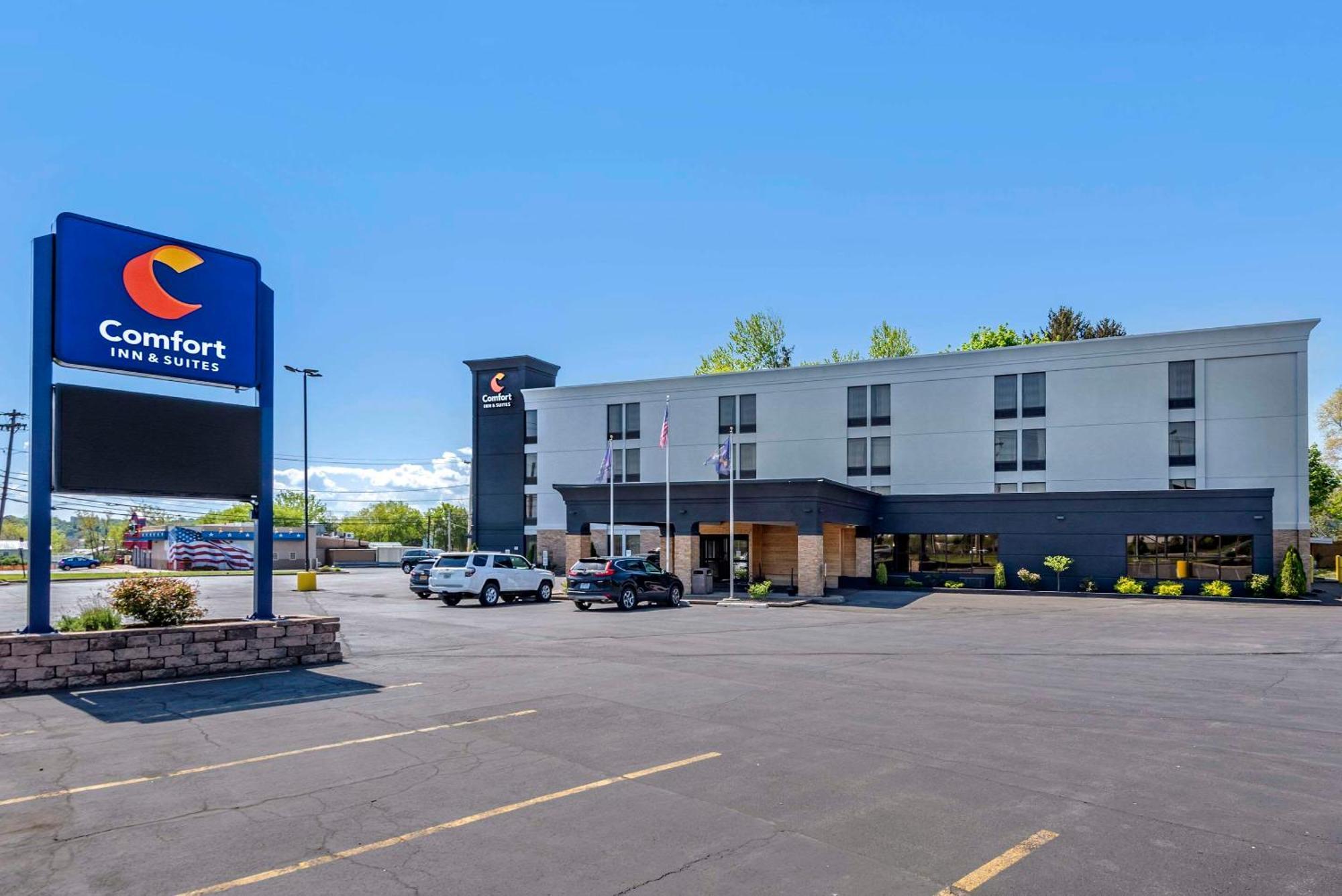 Comfort Inn & Suites Liverpool - Syracuse North Eksteriør billede